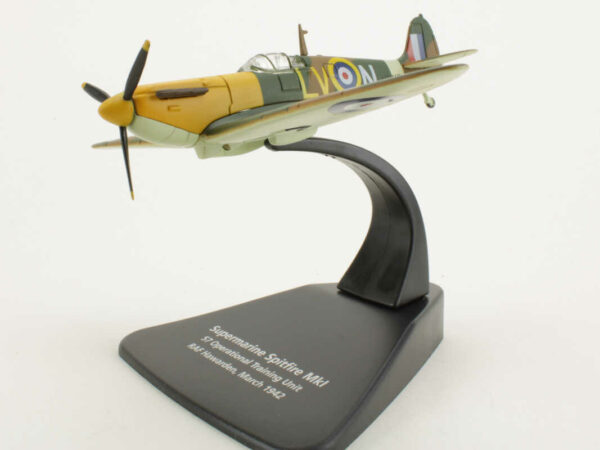 Supermarine Spitfire MKI RAF Hawarden 1942 Oxford diecast AC066 1:72 – Bild 3