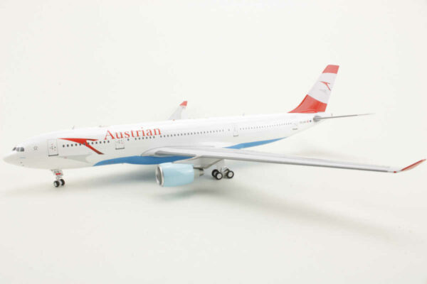 Airbus A330-200 Austrian OE-LAN Inflight200 IF332OE0720 1:200 – Bild 3