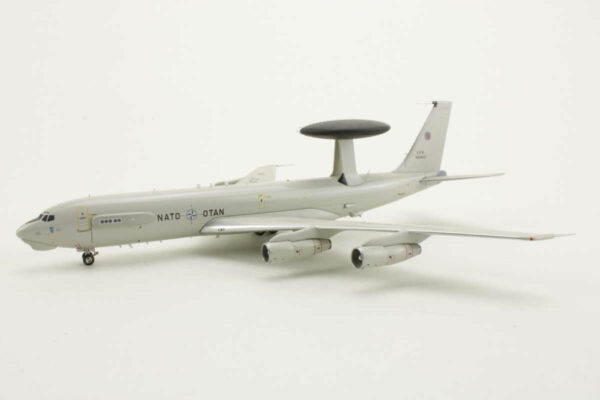 Boeing 707-300 E-3A Sentry NATO + OTAN LX-N90452 Inflight200 IFE30417 1:200 – Bild 3