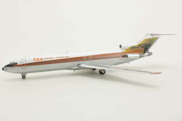 Boeing 727-276/Adv. TAA Central Australian VH-TBK JC Wings 2079 1:200 – Bild 3