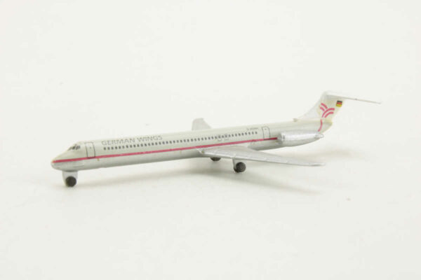 McDonnell Douglas MD-83 German Wings Schabak 904/111 1:600 – Bild 3