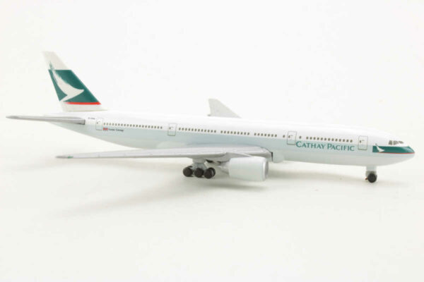 Boeing 777-200 Cathay Pacific B-HNA Swire/Herpa 1:500 – Bild 2