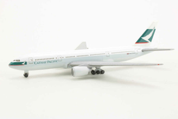 Boeing 777-200 Cathay Pacific B-HNA Swire/Herpa 1:500 – Bild 3