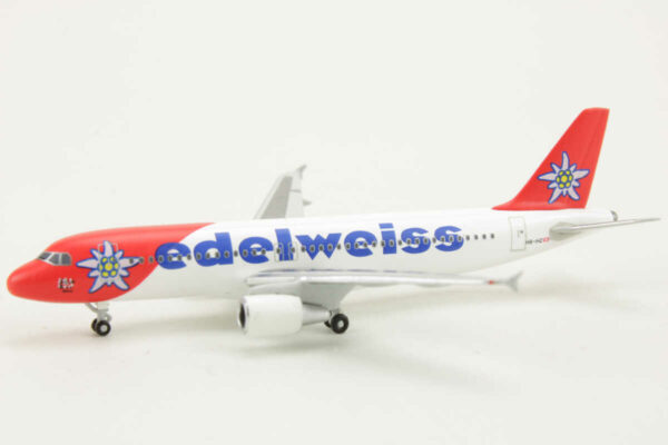 Airbus A320 Edelweiss Air HB-IHZ Herpa 501705 1:500 – Bild 3