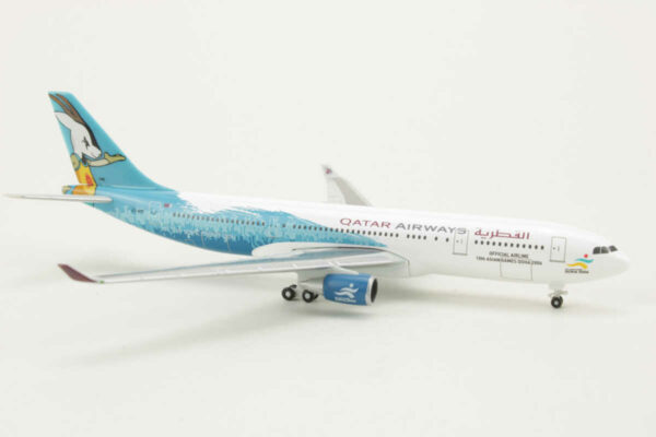 Airbus A330-200 Qatar Airways "Asian Games" A7-AFP Herpa 507516 1:500 – Bild 2