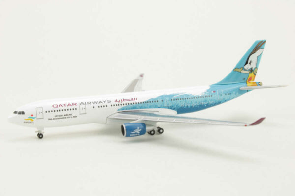 Airbus A330-200 Qatar Airways "Asian Games" A7-AFP Herpa 507516 1:500 – Bild 3