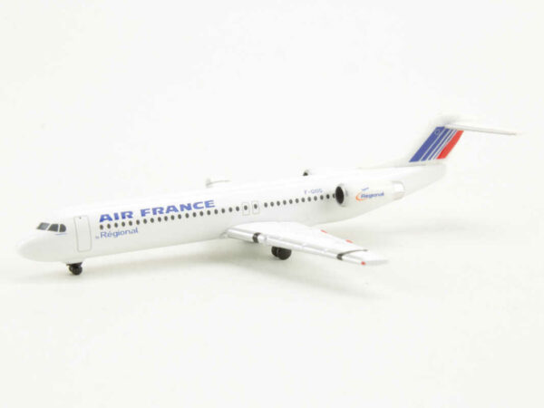 Fokker 100 Air France by Regional F-GIOG Herpa 509473 1:500 – Bild 3