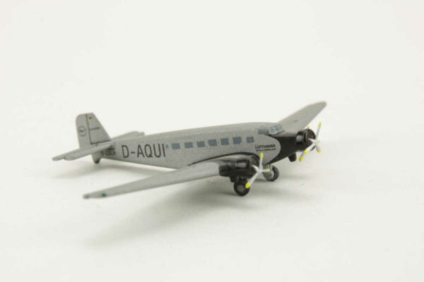 Junkers JU 52/3m Lufthansa D-AQUI Herpa 561570 1:400 – Bild 2