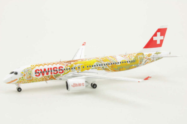 Airbus A220-300 Swiss International "Fete de Vignerons" HB-JCA Herpa 562713 1:400 – Bild 3
