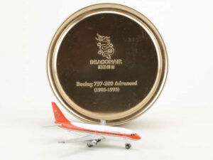 Boeing 737-200 Advanced Dragonair Lysia 1:500