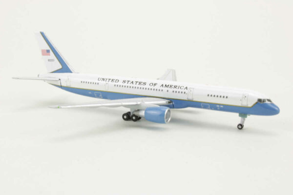 Boeing 757-200 United States of America 80001 Gemini Jets GJAFO254 1:400 – Bild 2