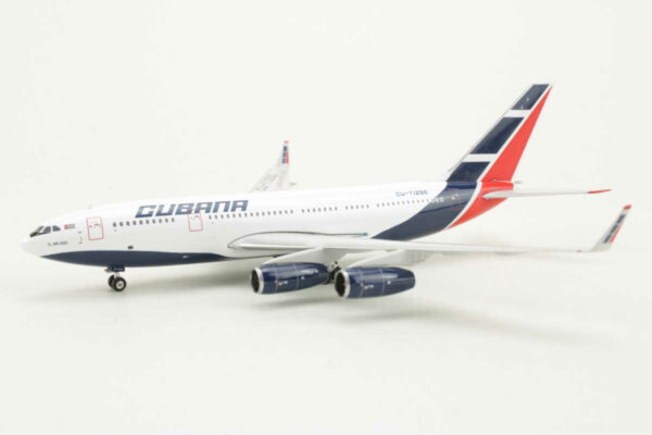 Ilyushin IL-96-300 Cubana CU-T1250 Phoenix 11763 1:400 - Image 3