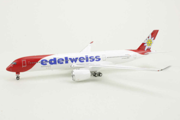 Airbus A350-900 Edelweiss HB-IHC Phoenix 11945 1:400 - Image 3