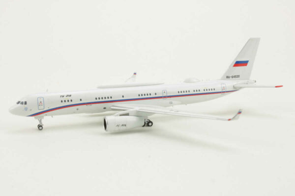 Tupolev TU-214 Russian Federation Airborne Communication Station RA-64530 Panda Models 52315 1:400 - Image 3