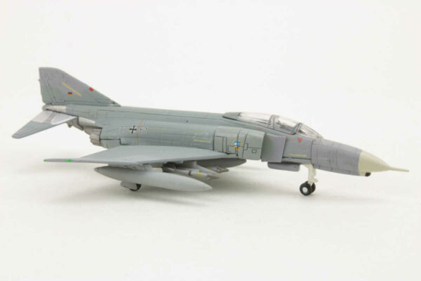 McDonnell Douglas F-4F Phantom II Luftwaffe Jagdgeschwader 74 Herpa 552271 1:200 - Image 2