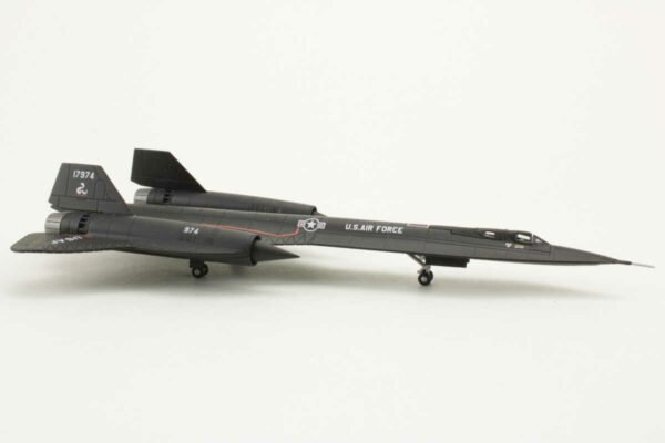 Lockheed SR-71A Blackbird US Air Force 9th SRW Kadena Air Base "Ichi Ban" Herpa 552769 1:500 – Bild 2