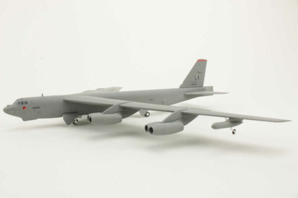 Boeing B-52H US Air Force 2d Bomb Wing "The Devils Own" Barksdake AF Base Herpa 554619 1:200 – Bild 3