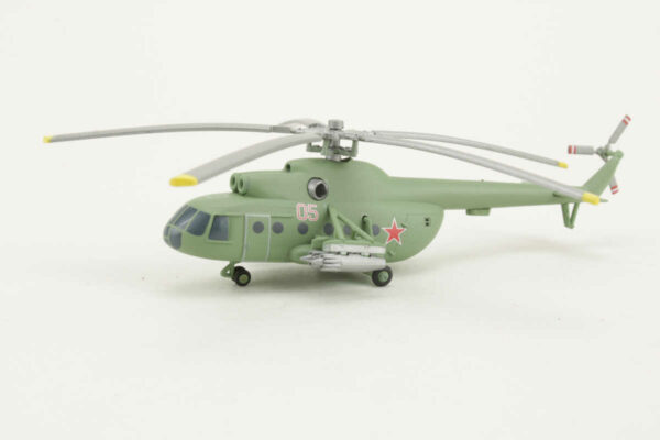 Mil Mi-8 Soviet Air Force Reg. 05 red Herpa 554961 1:200 – Bild 3