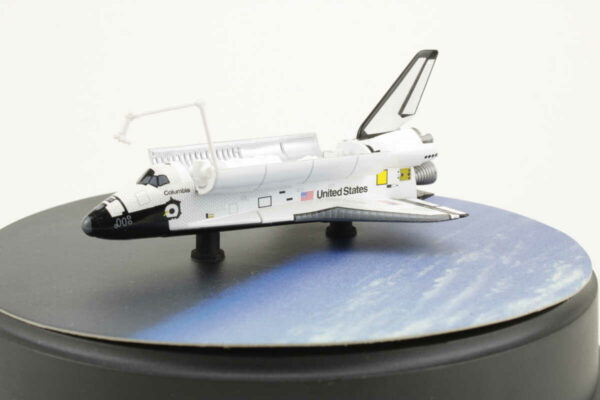 Space Shuttle Orbiter Columbia NASA OV-102 Dragon Wings 55532 1:400 - Image 3