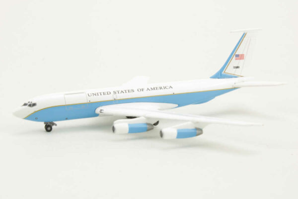 KC-135E Stratotanker 412th FTS 412th TW 72589 Dragon Wings 55924 1:400 – Bild 3