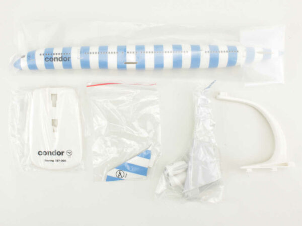 Boeing 757-200 Condor "Sea" PPC Holland 1:200 Snap-Fit
