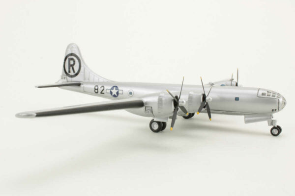 Boeing B-29 Super Fortress "Enola Gay" Corgi AA31803 1:144 - Image 2