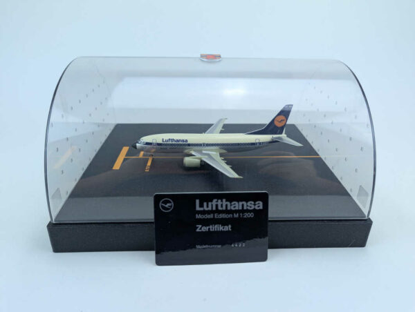 *2.Wahl*  Boeing 737-300 Lufthansa "Delmenhorst" D-ABXC Lufthansa Modell Edition 1:200 *2nd choice* - Image 4