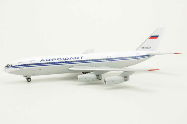 Ilyushin IL-86 Aeroflot RA-86074 JC Wings XX40090 1:400 - Image 3