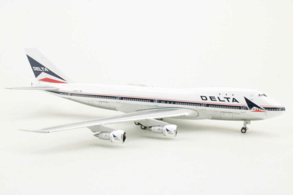 Boeing 747-132 Delta Air Lines N9896 Phoenix 04539 1:400 – Bild 2