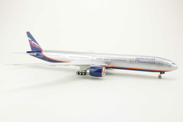 *2.Wahl* Boeing 777-300ER Aeroflot VP-BGB Herpa 556552 1:200 *2nd choice* – Bild 2