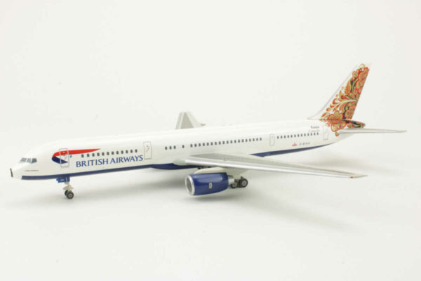 Boeing 757-200 British Airways "Golden Khokhloma - Russia" G-BIKH Herpa 550932 1:200 – Bild 3