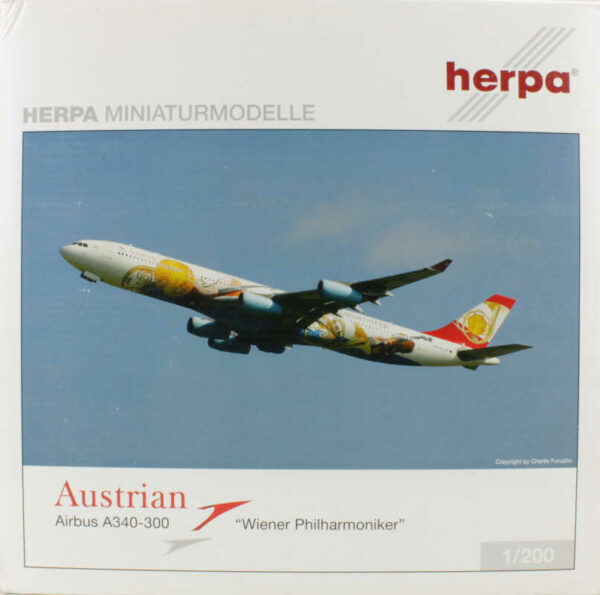 Airbus A340-300 Austrian Airlines "Wiener Philharmoniker" OE-LAL Herpa 551625 1:200