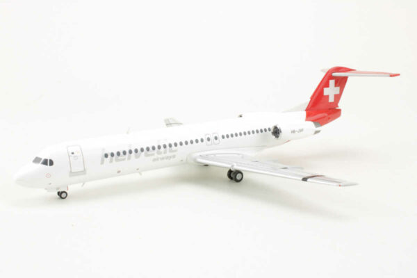Fokker 100 Helvetic Airways HB-JVF Herpa 559324 1:200 – Bild 3