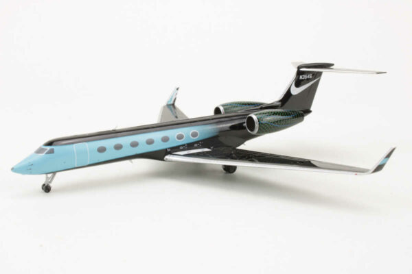 Gulfstream G650 "Private" N3546 NG Models 75010 1:200 – Bild 3