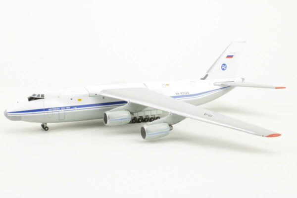 Antonov AN124-100 Russian Air Force RA-82028 Gemini Jets GJTTF1179 1:400 – Bild 3