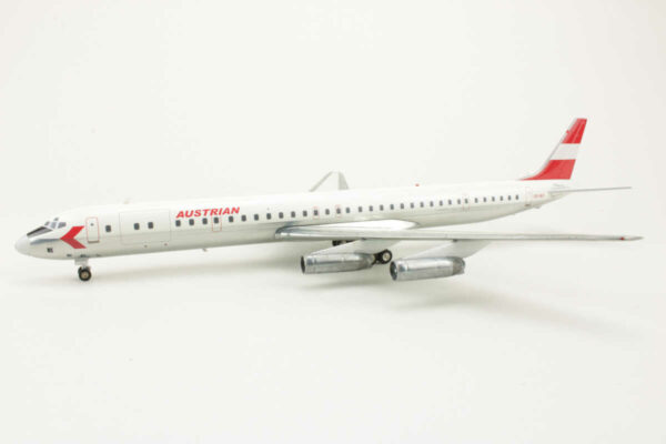 McDonnell Douglas DC-8-63CF Austrian OE-IBO Inflight200 IFDC8630114P 1:200 – Bild 3