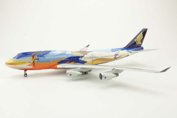 Boeing 747-412 Singapore Airlines "Tropical" 9V-SPK JFox JF-747-4-003 1:200 – Bild 3