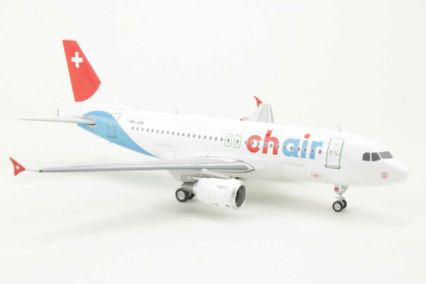 Airbus A319 chair HB-JOH JFox JF-A319-009 1:200 – Bild 2