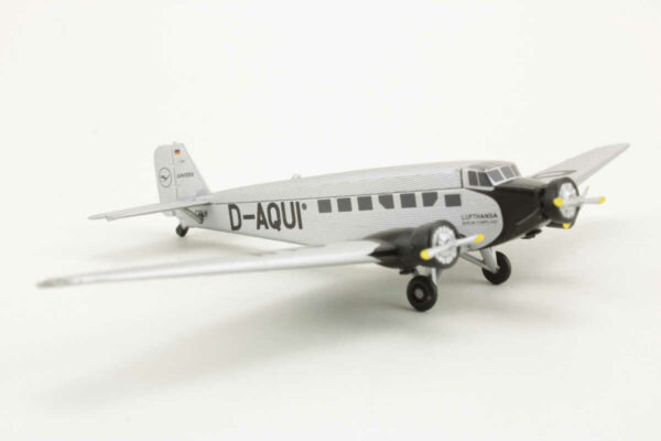 Junkers JU-52/3m Lufthansa Berlin-Tempelhof D-AQUI Lemke Collection 1:200 – Bild 2
