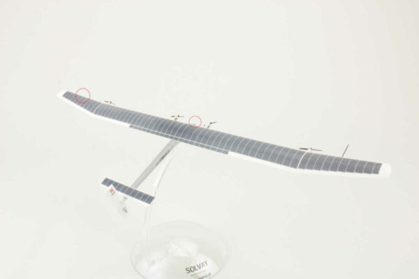 Solar Impulse "Inventing the future" HB-SIA Solvay / Herpa 1:200 – Bild 3