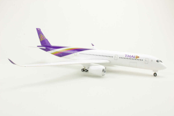 Airbus A350-900 Thai "Original Aircraft Model by Thai" 1:200 – Bild 2