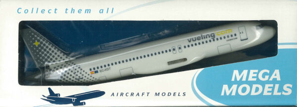 Airbus A320 Vueling EC-KDT Megamodels 1:200 Snap-Fit – Bild 2