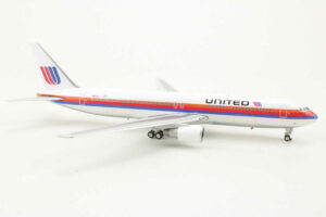 Alternative view of Boeing 767-322ER United Airlines N641UA Phoenix 04617 1:400