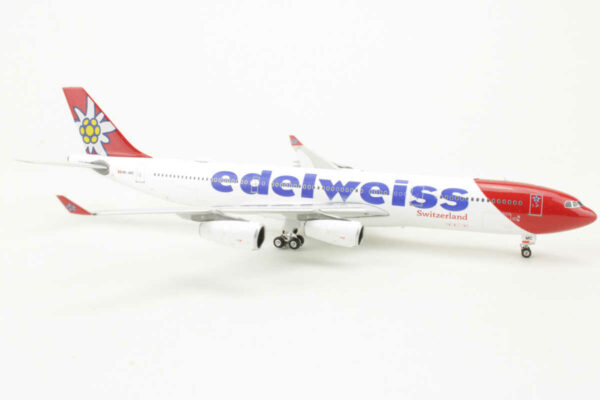 Airbus A340-300 Edelweiss HB-JMC Phoenix 11887 1:400 – Bild 2