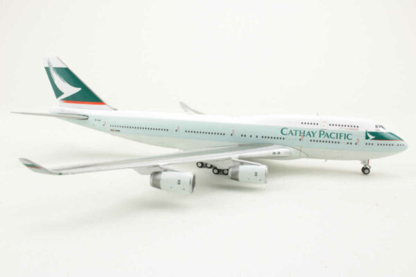 Boeing 747-400 Cathay Pacific B-HUI JC Wings 4002-01 1:400 - Image 2