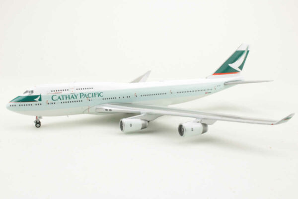 Boeing 747-400 Cathay Pacific B-HUI JC Wings 4002-01 1:400 - Image 3