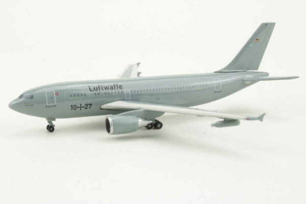 Airbus A310-300MRTT Luftwaffe 10+27 Herpa 517782 1:500 - Image 3