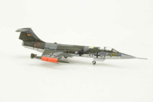 Alternative view of Lockheed F-104G Starfighter JaBoG 36 Norm 63 Herpa 552059 1:200