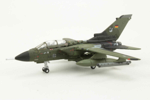 Panavia Tornado IDS Luftwaffe JaBoG 32 Herpa 552370 1:200 – Bild 3