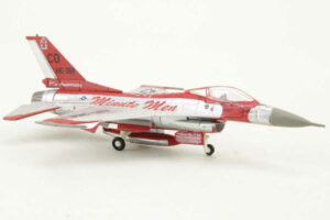 Alternative view of Lockheed Martin F-16C U.S. Air Force Minute Man 50th Annv. Herpa 554725 1:200
